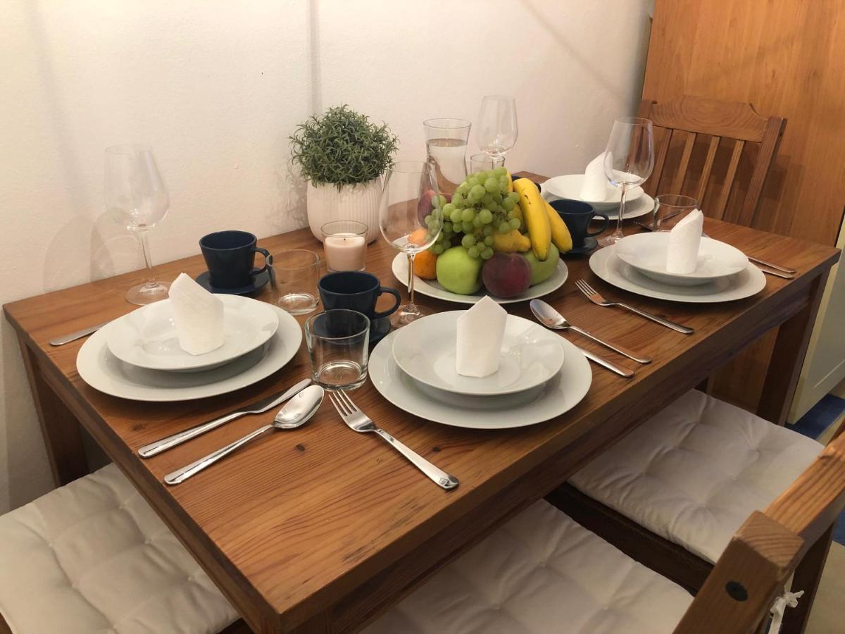 Audrey Hepburn Apartment Old Town Air Conditioned Bratislava Esterno foto